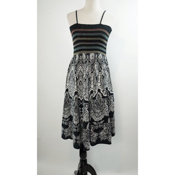 Embroidered Sundress - Picture 6 of 7